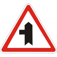 Дорожній Знак 1.23.2 Прилягання Другорядної Дороги